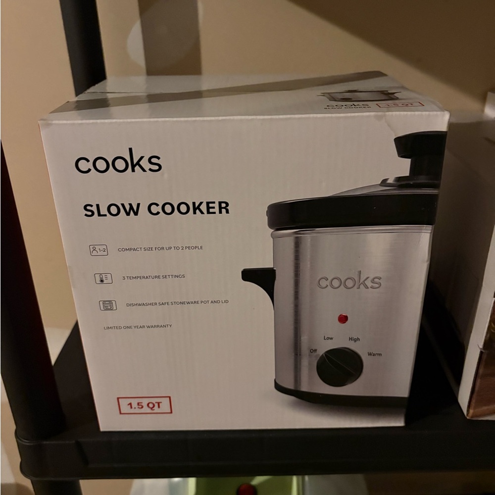 Silver Slow Cooker - 1.5 QT